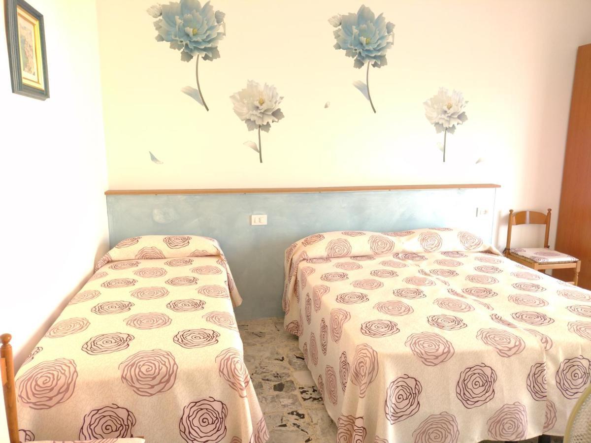 Apartamento Casa Fronte Mare Ventimiglia Exterior foto
